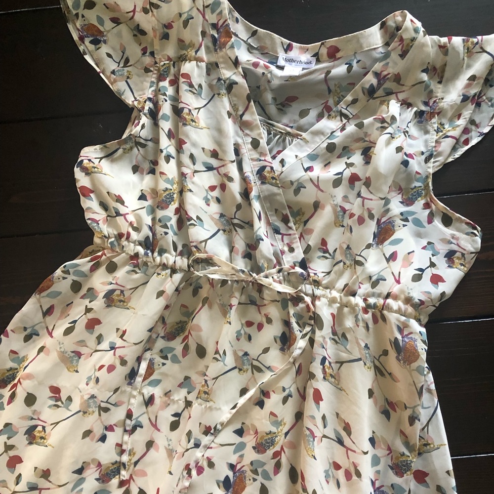 Beautiful leaf and bird maternity dress